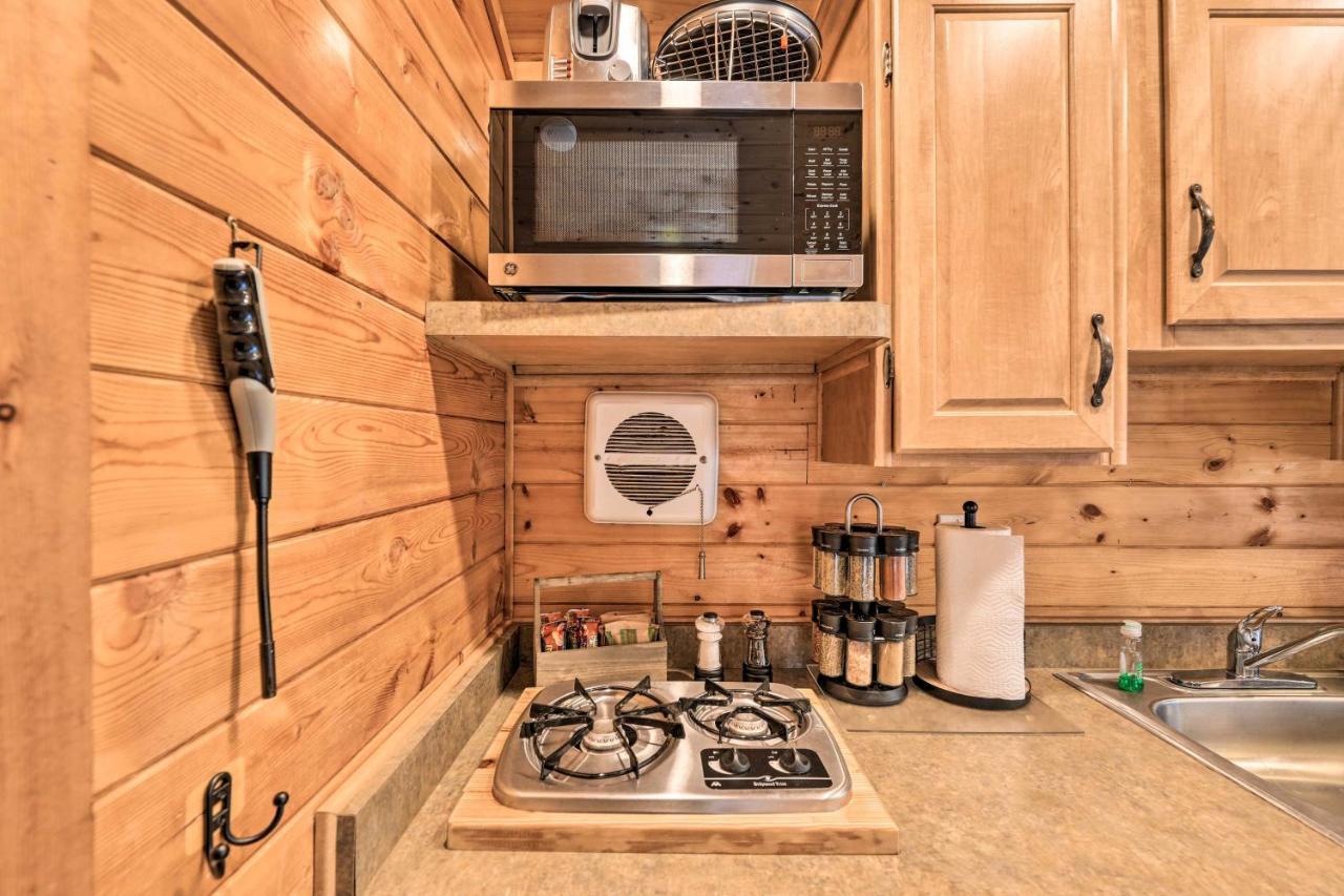 Beautiful New Bern Studio Cabin With Fire Pit! Bagian luar foto