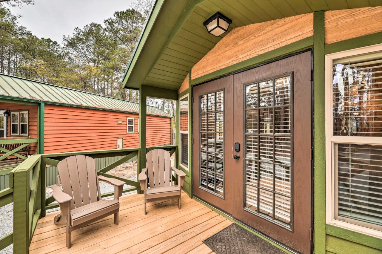 Beautiful New Bern Studio Cabin With Fire Pit! Bagian luar foto