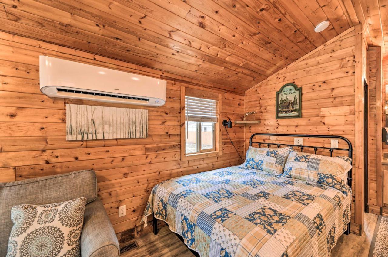 Beautiful New Bern Studio Cabin With Fire Pit! Bagian luar foto