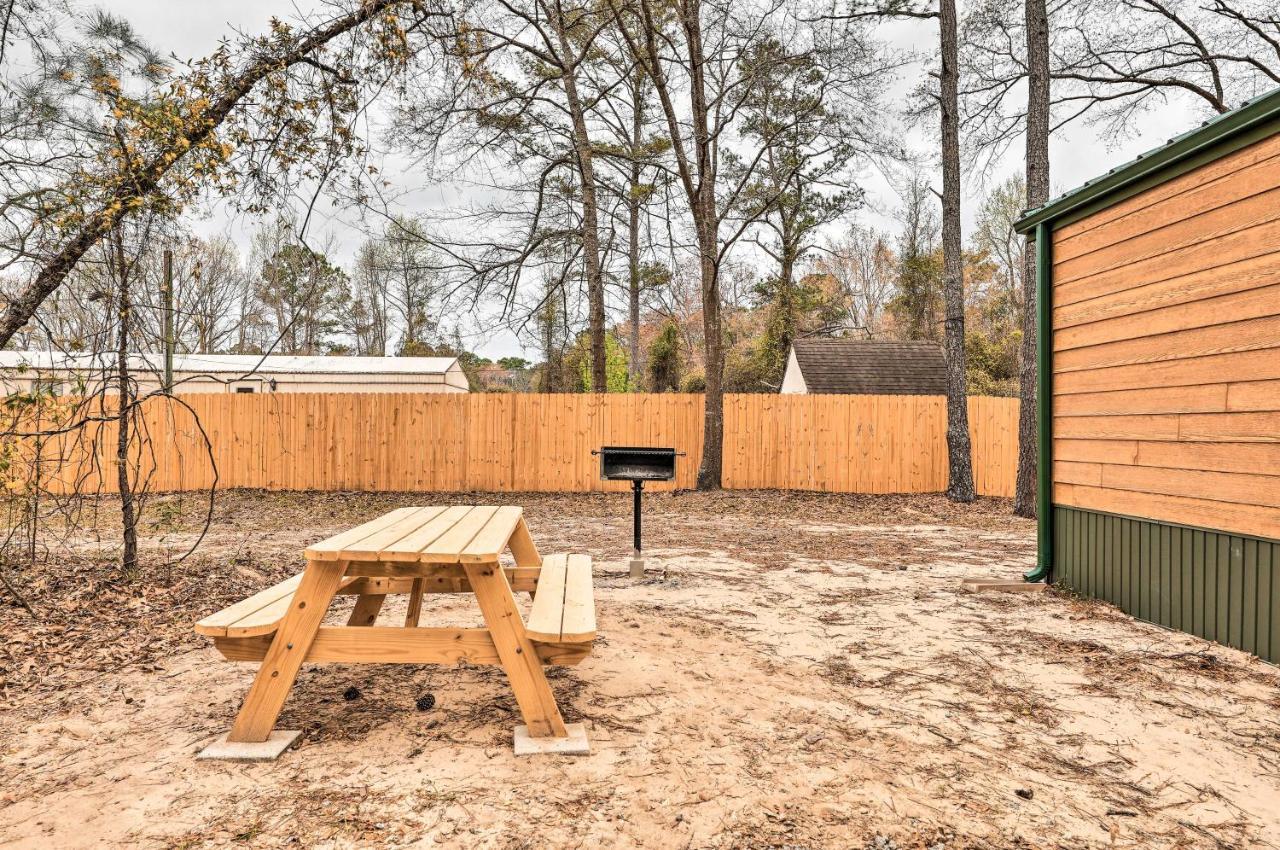 Beautiful New Bern Studio Cabin With Fire Pit! Bagian luar foto