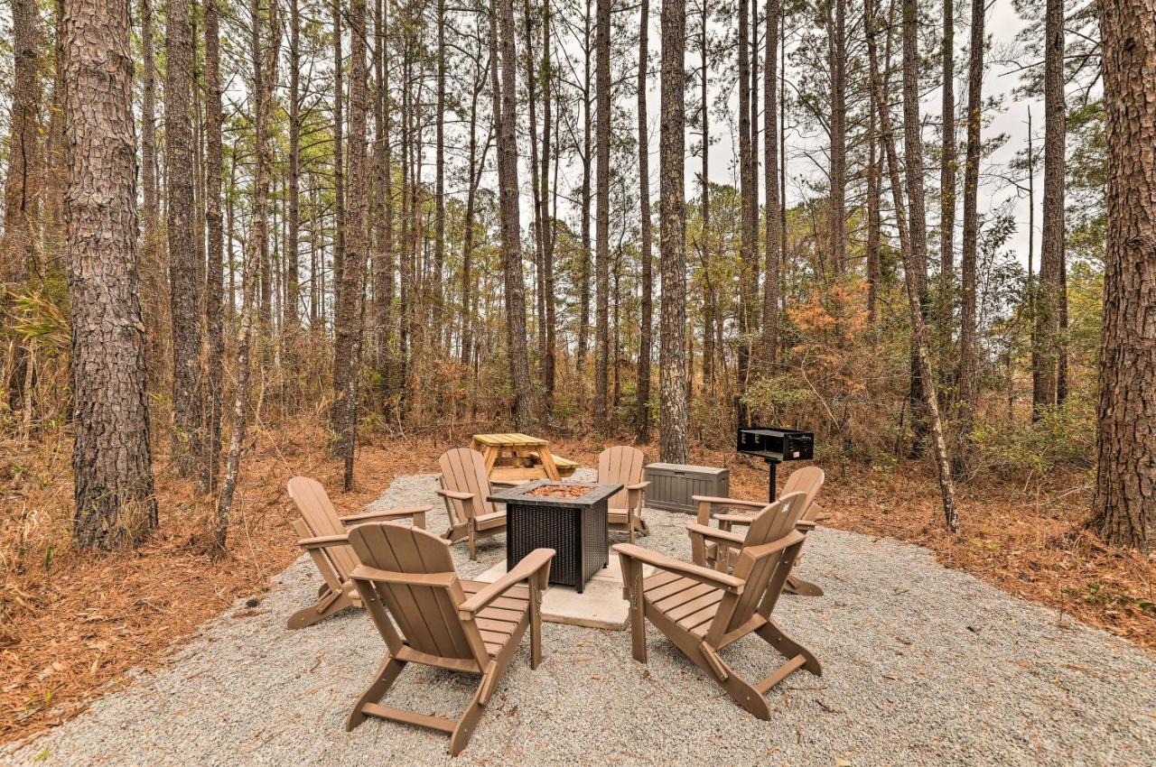 Beautiful New Bern Studio Cabin With Fire Pit! Bagian luar foto